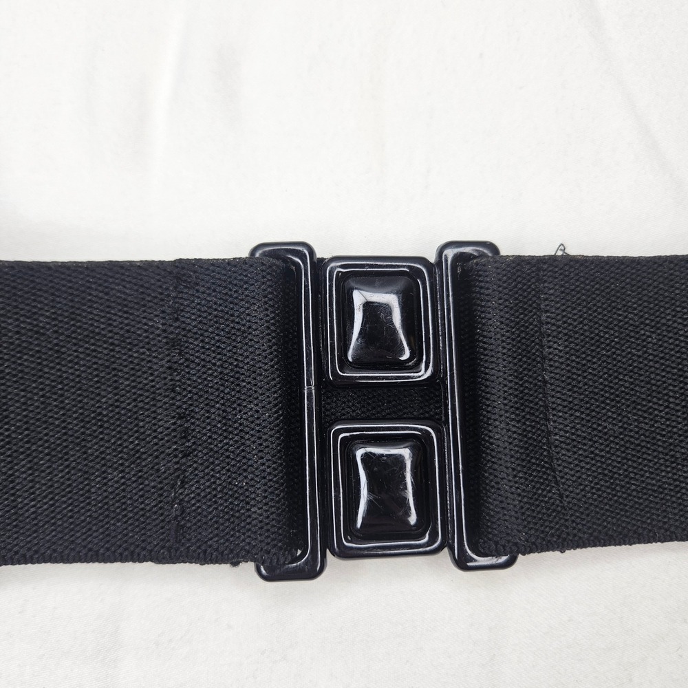 Vintage Black Wide Elastic Cinch Waist Belt Interlocking Buckle Retro 28 Inch - Picture 2 of 4
